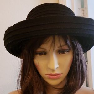 Liz Claiborne Wool Hat Women's